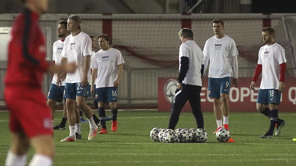 Norway's football team make Qatar protest ahead of qualifying match