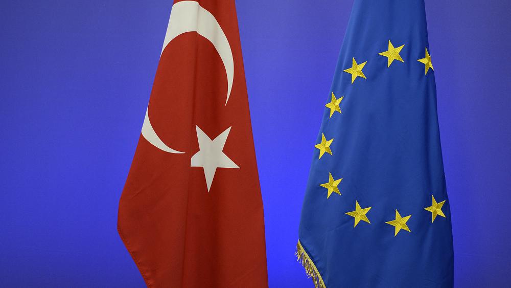 EU-Turkey: What's on the agenda as EU chiefs visit Ankara today?