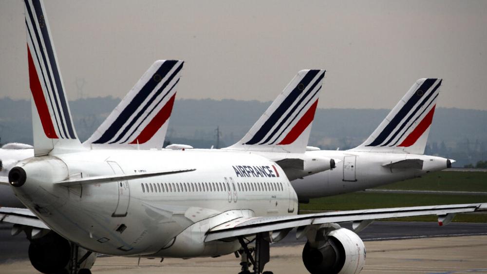 France suspends all flights to and from Brazil over COVID variant fears