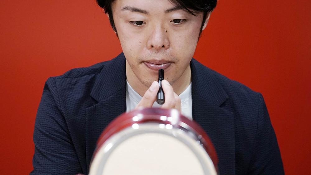 How remote working is leading to more men in Japan embracing make-up