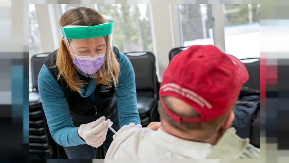 Moderna boosting COVID-19 vaccine-making capacity, targets up to 3 billion shots in 2022