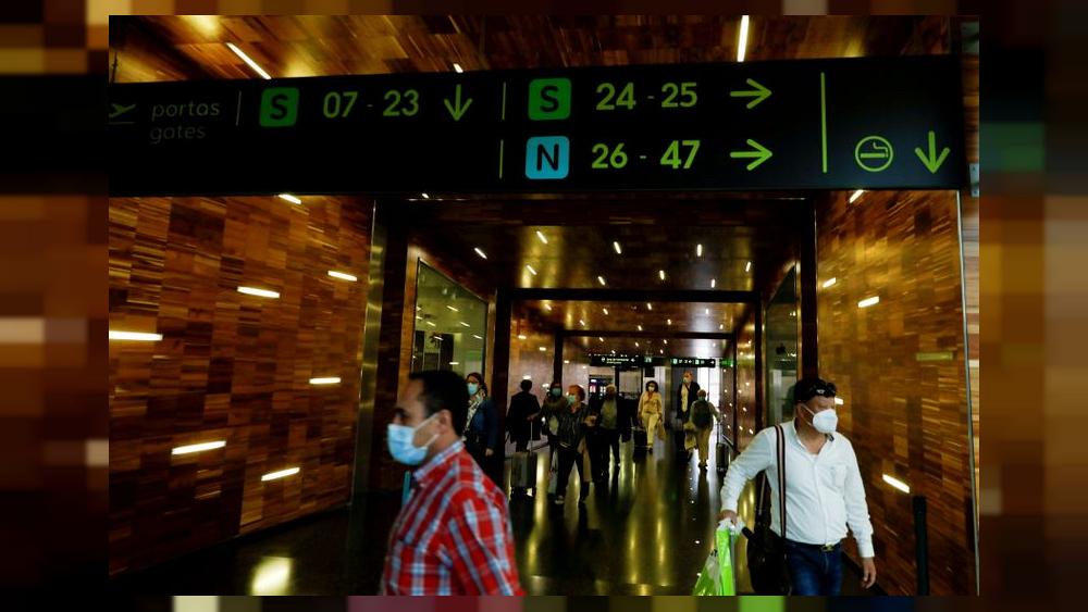 Portugal extends COVID-19 air travel curbs until mid-May