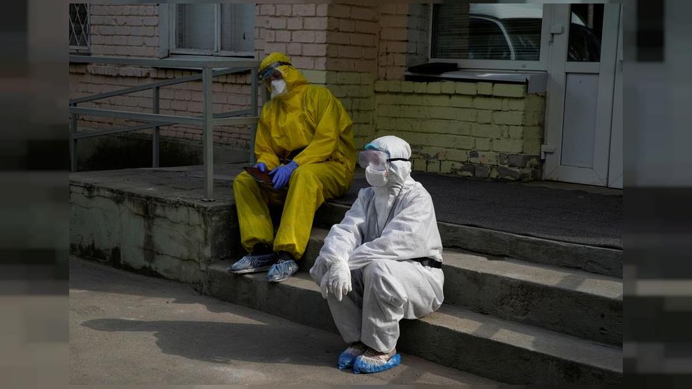 Russia reports 8,697 new COVID-19 cases, 342 deaths