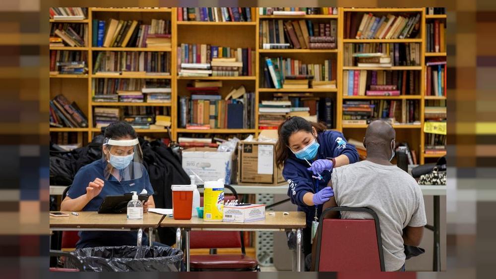 Canada's high-risk populations face COVID-19 vaccine barriers