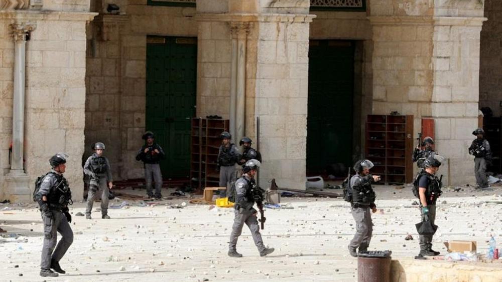 Violence erupts at al-Aqsa mosque as Israel marks Jerusalem Day