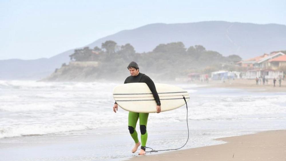 Factbox: The EU's proposed COVID-19 travel certificate