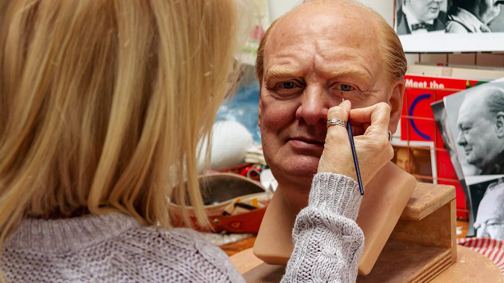 Life-size Churchill sculpture takes centre stage at Blenheim Palace