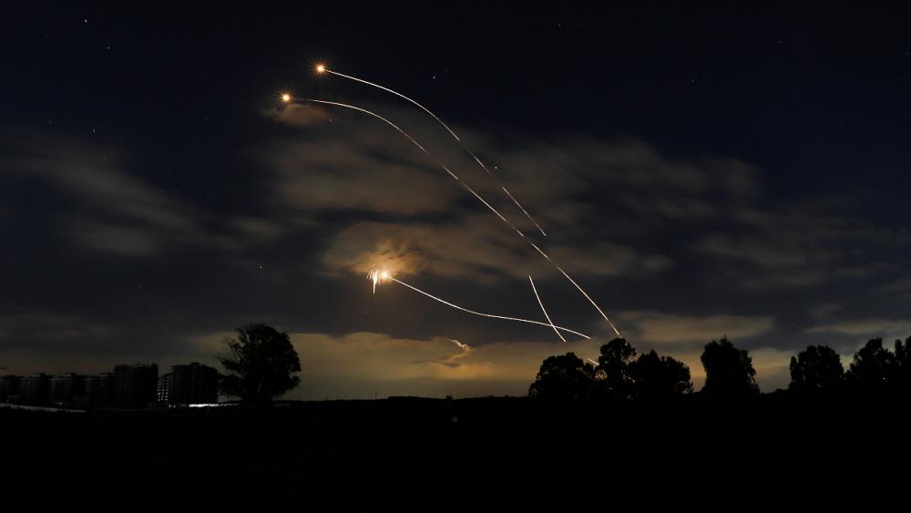 Israel threatens Gaza ground invasion as conflict's death toll mounts