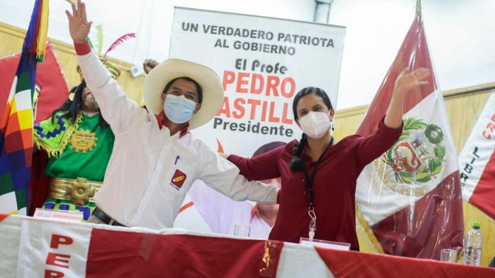 Peru election race tightens again as conservatives gain ground