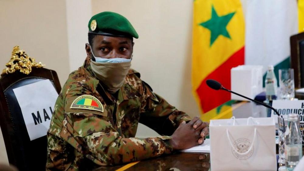 Pressuring junta, France suspends joint military operations with Malian forces