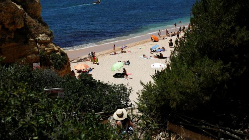 Facing quarantine, Britons in Portugal frustrated by 'amber' listing
