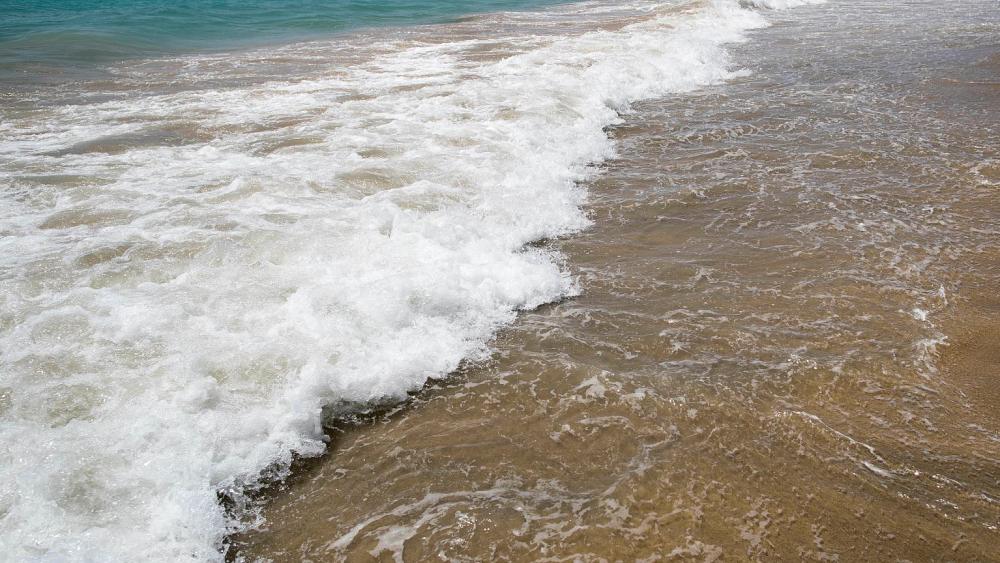 Search ongoing for missing Spanish girl after sister found dead near Canary Islands