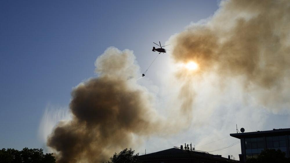Helicopters called in to massive blaze at Moscow fireworks depot