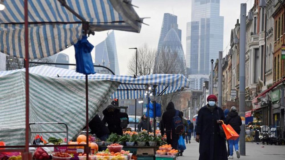 UK inflation pressures mount as bounce-back slows only slightly -PMI