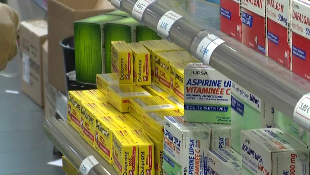 Painkillers not recommended before getting a COVID-19 vaccine, health experts say