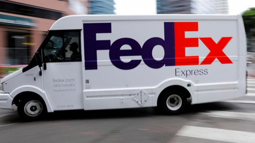 FedEx shares fall as labor woes weigh on 2022 outlook